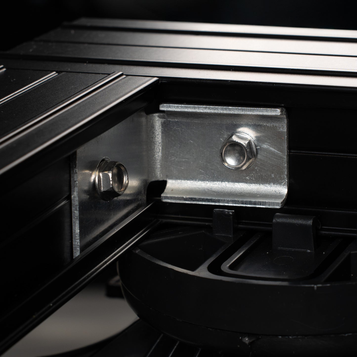 m-structural-equerre-coulissante_ambiance.jpg