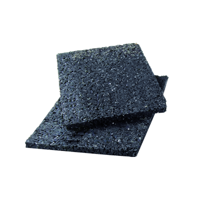 Tapis en caoutchouc noir 3x60x90 cm — vue détaillée sur fond neutre